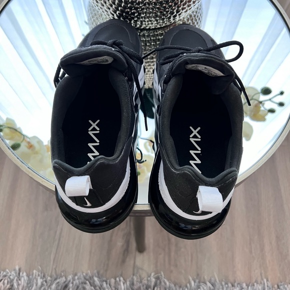 Women’s Nike air max 270 react Sneakers 👟 - Picture 7 of 8